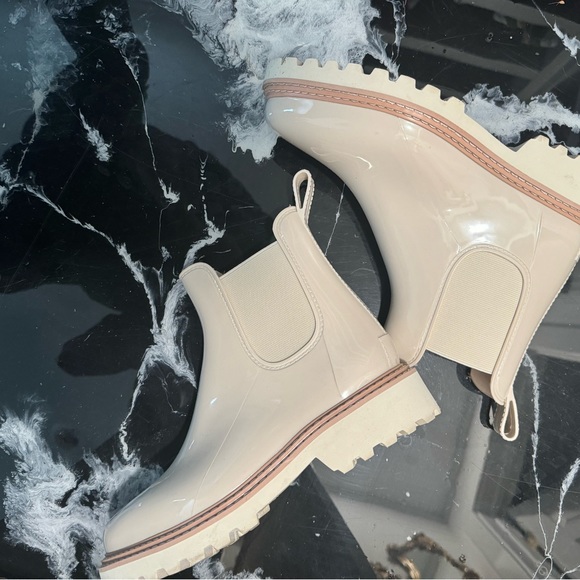 Dolce Vita Shoes - DOLCE VITA cream colored rain boots w/ chunky heel! Worn 1x for an hr or two!💦